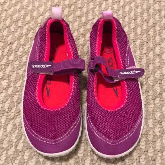 Speedo Other - Speedo water shoes